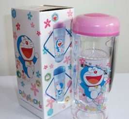 批發高檔飄逸型高透明塑料學士杯水杯 價格、廠家與圖片全解析，兼談服裝服飾批發